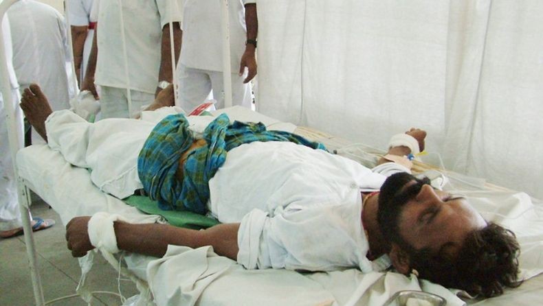 140 Orang Dilarikan ke RS di India akibat Penyakit Misterius, Mata seperti Terbakar hingga Pingsan