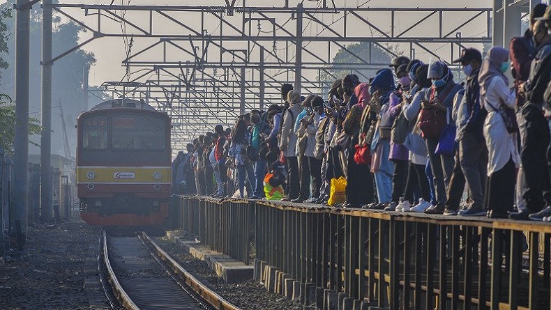 Jadwal KRL Normal Mulai Hari Ini, dari Pukul 04.00-24.00 WIB