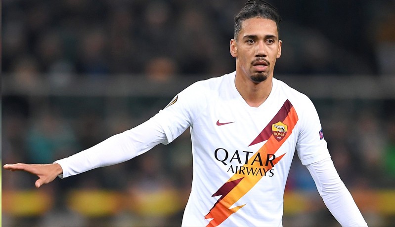 MU Tolak Pinjamkan Smalling Lebih Lama ke Roma, Ini Alasannya