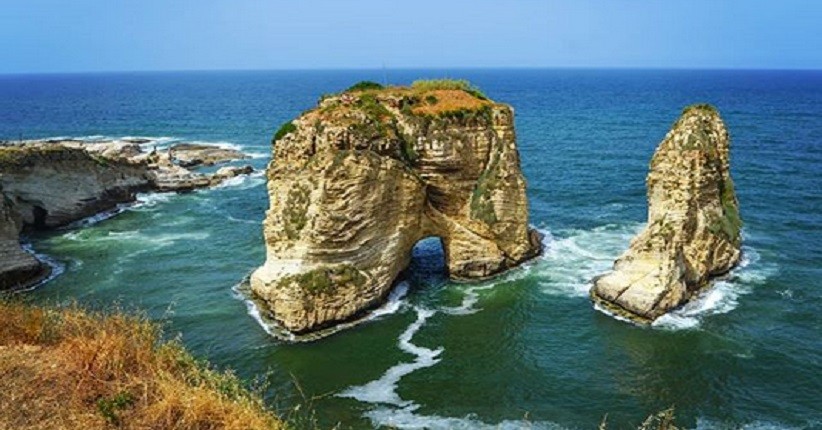 4 Pantai Terindah di Beirut, Ada Spot Terbaik Melihat Sunset