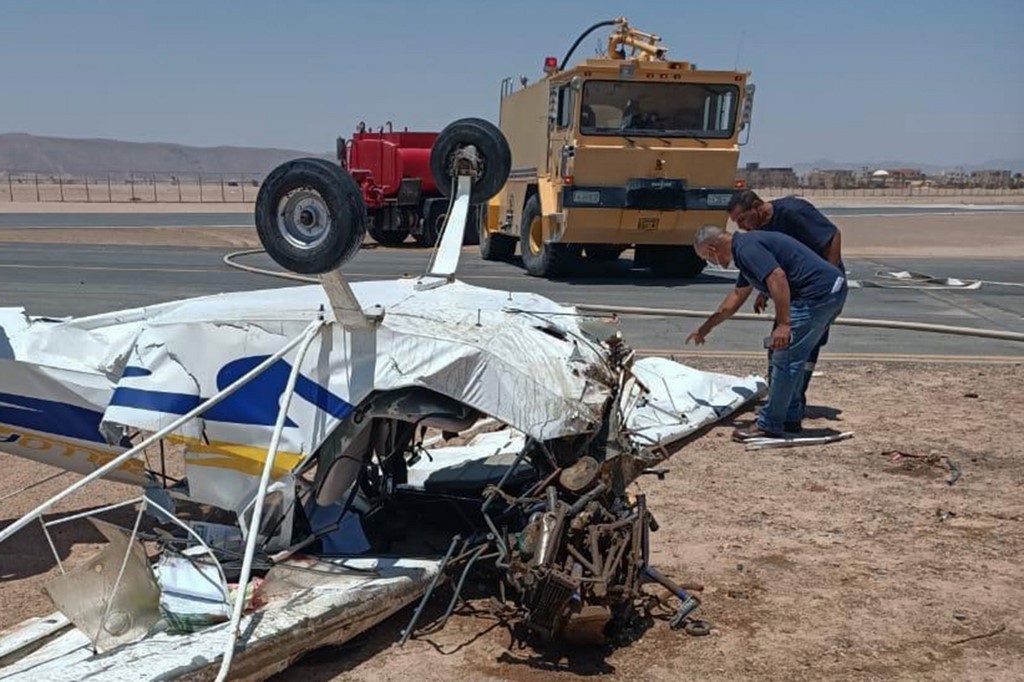 Pesawat Jatuh di Pantai Laut Merah Mesir, 2 Pilot Tewas