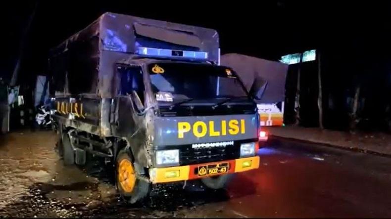 Kecelakaan Beruntun Libatkan Ambulans, Truk Polisi dan Minibus di Jember, 5 Luka-Luka