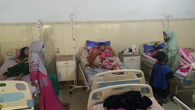 Seratusan Warga Babat Lamongan Diduga Keracunan Makanan, 15 Masih Dirawat