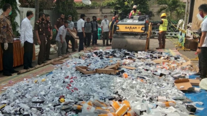 Kejari Palembang Hancurkan 143.000 Gawai dan Barang Elektronik Selundupan China