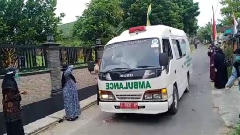 Perawat Senior di Puskesmas Tuban Meninggal Dunia akibat Covid-19