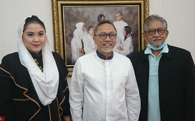 Demi Lawan Gibran, Cucu Pakubuwono XII Terbang ke Jakarta Temui Zulkifli Hasan