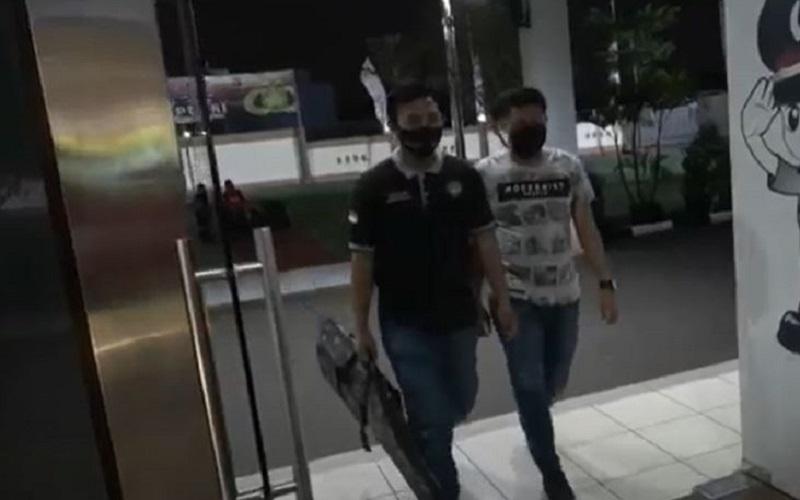 Polisi Amankan Senjata yang Digunakan Pelaku Penembakan di Tangsel