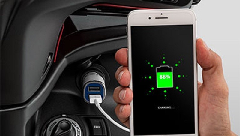 Sepeda Motor Dilengkapi Soket Charger, Amankan bila Terkena Air?