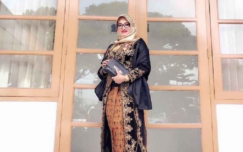 Perkenalkan Astrid Sulastri, Istri Presiden Organisasi Perdamaian Dunia Penantang Gibran