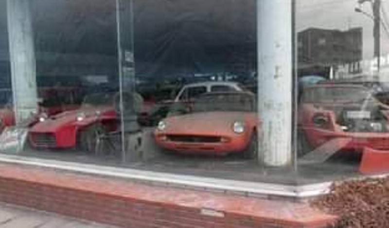 Toyota Corolla dan Celica Klasik Ditemukan Terbengkalai di Kota Mati Siprus