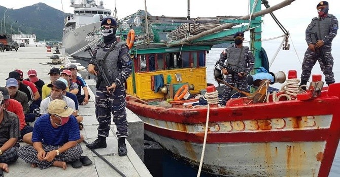 TNI Diintimidasi Coast Guard Vietnam saat Tangkap 2 Kapal Asing di Laut Natuna