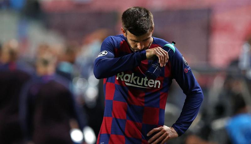 Pique Menangis Usai Barcelona Dibantai Bayern Munchen