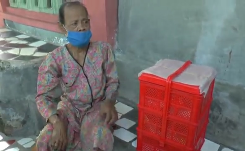 Nenek Penjual Kue di Semarang Ditipu Pembeli dan Ditinggal di Tengah Jalan