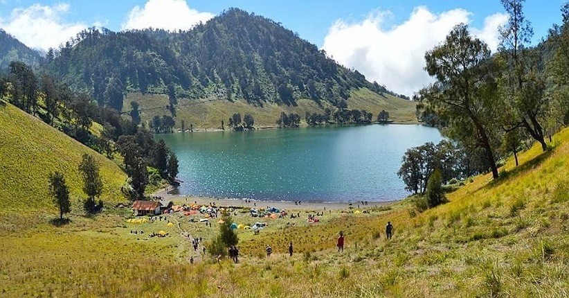 5 Gunung di Indonesia Ini Terkenal Miliki Jalur Pendakian Terindah