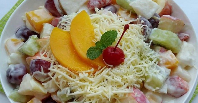 Ide Membuat Salad Buah dengan Keju Parut, Tambah Segar Pakai Lemon