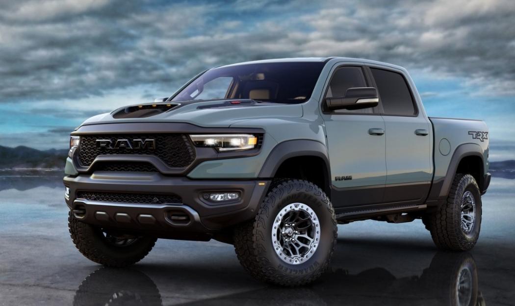 Hanya 3 Jam Mobil Pikap Tercepat Fiat RAM 1500 TRX Ludes Terjual