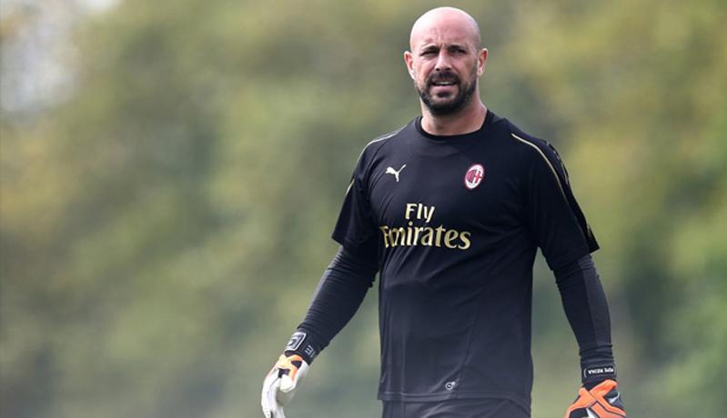 Lazio dan Valencia Bersaing Datangkan Pepe Reina