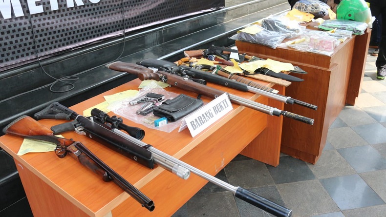 Tertunduk Lesu, Ini Penampakan NL Otak Pembunuhan Bos Pelayaran