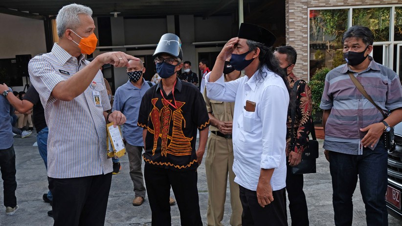 Pelanggar Protokol Kesehatan di Kudus Dihukum Masuk Kamar Mayat, Ganjar: Ini Bahaya
