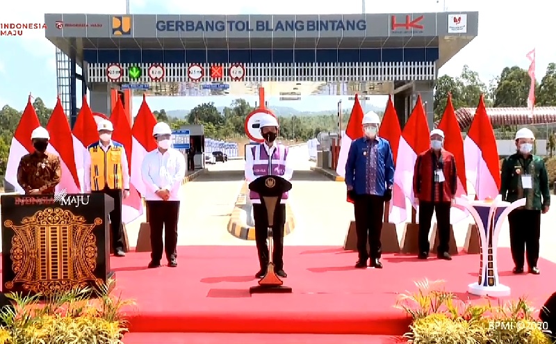 Jokowi Resmikan Jalan Tol Pertama di Aceh