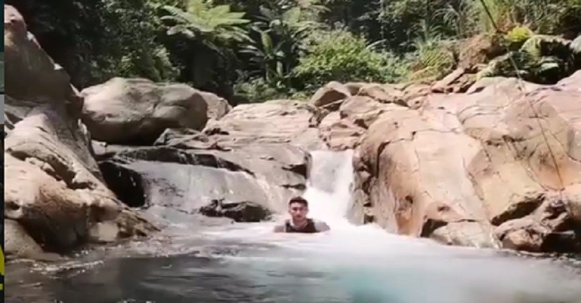 Wisata Bogor di Curug Leuwi Ciung, Airnya Bening dan Segar untuk Berenang