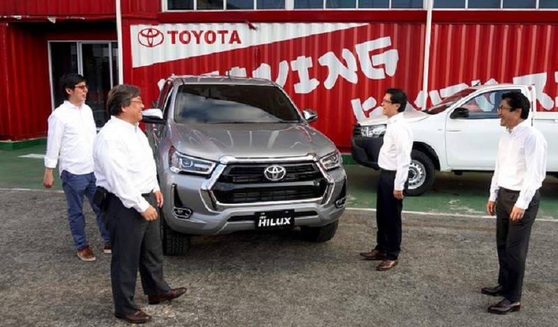 Kuasai Pangsa Pasar, Penjualan Toyota Hilux Ditargetkan 600 Unit per Bulan