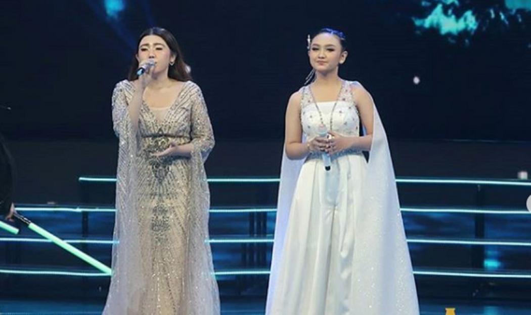 Tasya Rosmala dan Via Vallen Raih Piala Ambyar Awards 2020