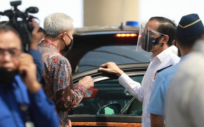 Usai Berziarah ke Makam Orang Tua, Jokowi Bermalam di Gedung Agung Yogyakarta