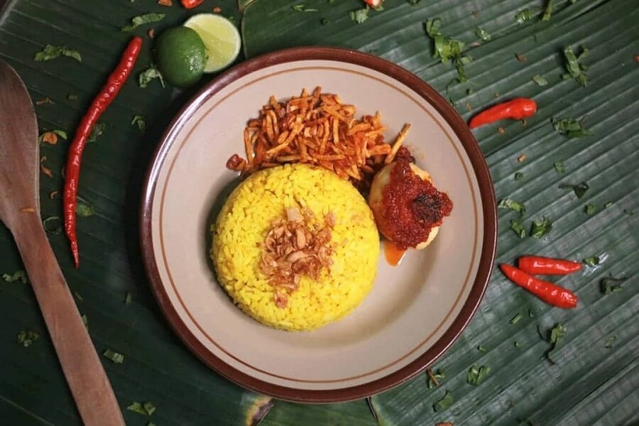 5 Resep Nasi Uduk Terlezat, Unik Ada yang Pakai Bayam dan Ubi Ungu