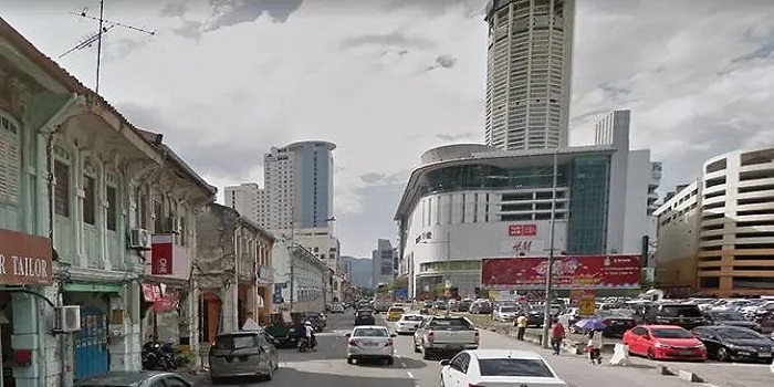 Pria Ditangkap Polisi setelah Dorong Istrinya Keluar dari Mobil di Jalan Raya