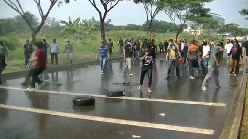 Persiapan Pilkada Tangsel Rusuh, Massa Jarah Kotak Suara