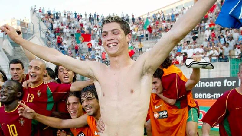 7 Fakta Ronaldo Balik ke MU, Nomor 3 Lewati Rekor Bintang Man City