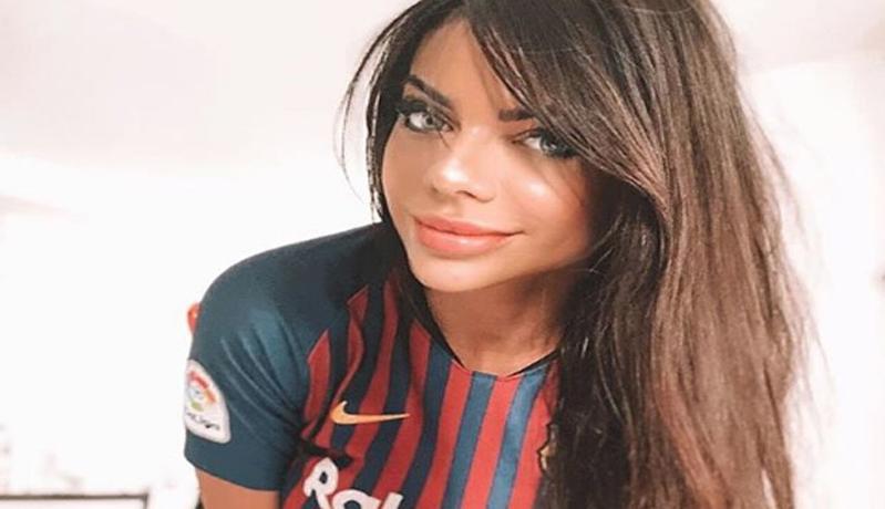 Model Seksi Brasil Marah dengan Perlakuan Barcelona terhadap Lionel Messi
