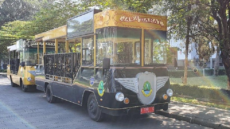 Mengenal Bus Wisata Bandros Buatan Cimahi Bandung