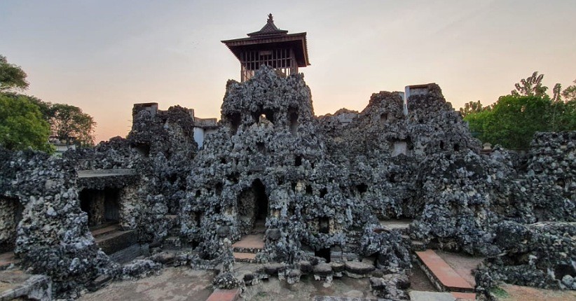 Menyusuri Wisata Bersejarah Goa Sunyaragi di Cirebon