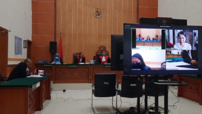 Perkara Narkoba, Lucinta Luna Dituntut 3 Tahun Penjara