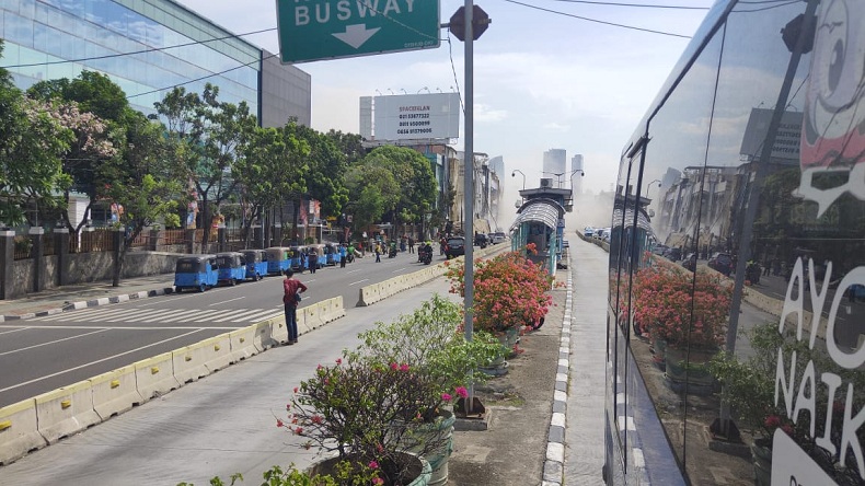 Ruko di Cideng Roboh, Camat Duga Bangunan Belum Ada Izin