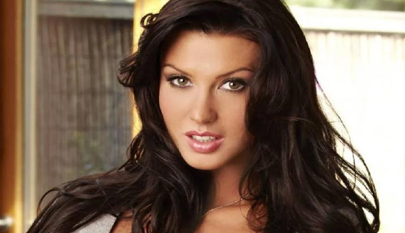 Model Seksi Ini Tak Tertarik dengan Paras Cristiano Ronaldo