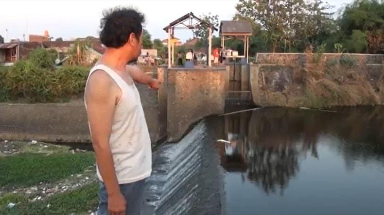 Lompat dari Tanggul Sungai Setinggi 4 Meter di Mojokerto, Pemuda Tewas Tenggelam