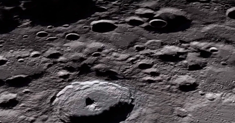 Ilmuwan Temukan Karat di Bulan, Diduga Disebabkan Kesalahan Bumi