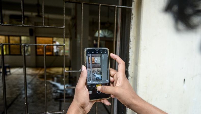 Korban Tewas Ledakan Masjid Bangladesh Jadi 24 Orang, termasuk Bocah 7 Tahun dan Imam