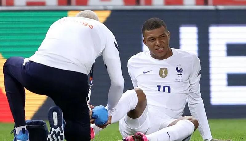 Kylian Mbappe Cedera Usai Antarkan Prancis Menang Atas Swedia