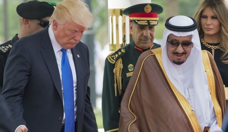 Raja Salman Hubungi Donald Trump, Tegaskan Saudi Ingin Solusi Adil bagi Palestina