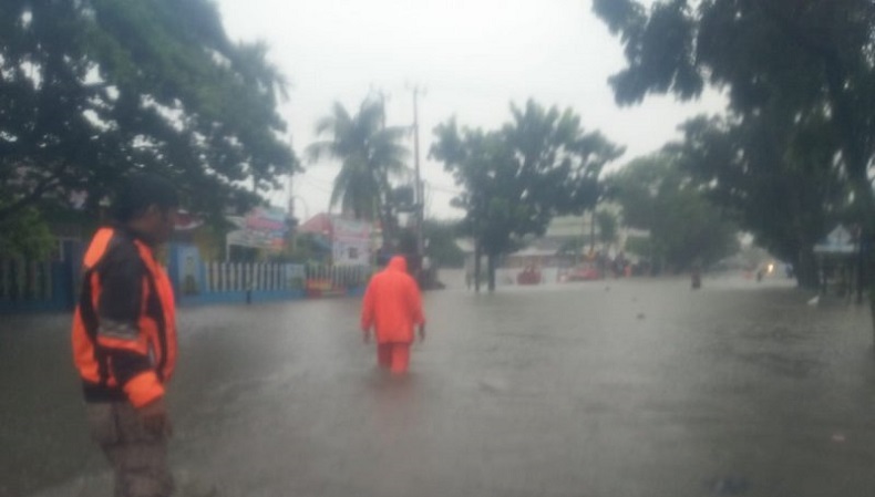 BPBD Padang : 15 Titik Banjir akibat Curah Hujan Tinggi dan Sejumlah Pohon Tumbang