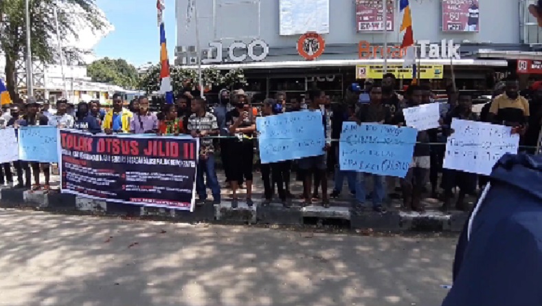 Demo Tolak Otsus, Warga Nabire Unjuk Rasa di Kantor Polisi