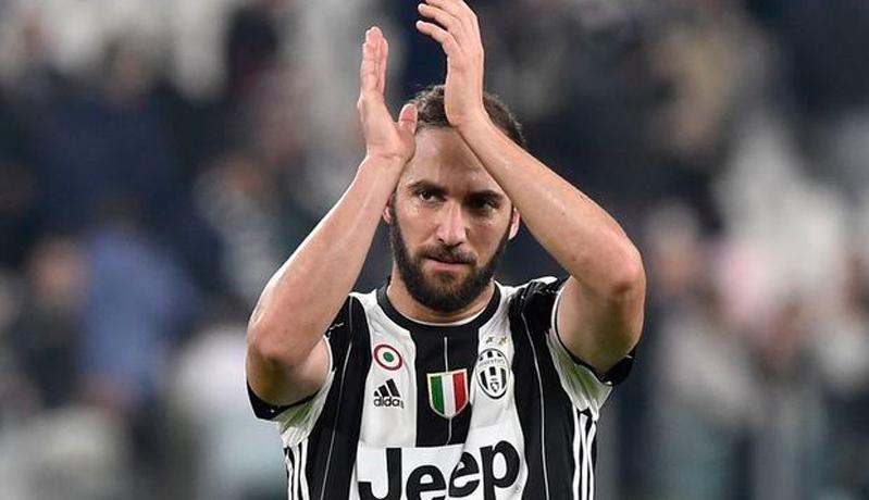 Dibuang Juventus, Higuain Akan Lanjutkan Karier di Amerika Serikat