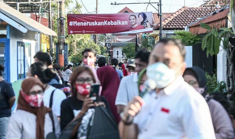 Sapa Warga Ketintang, Eri Cahyadi Disebut Cocok Jadi Pengganti Risma