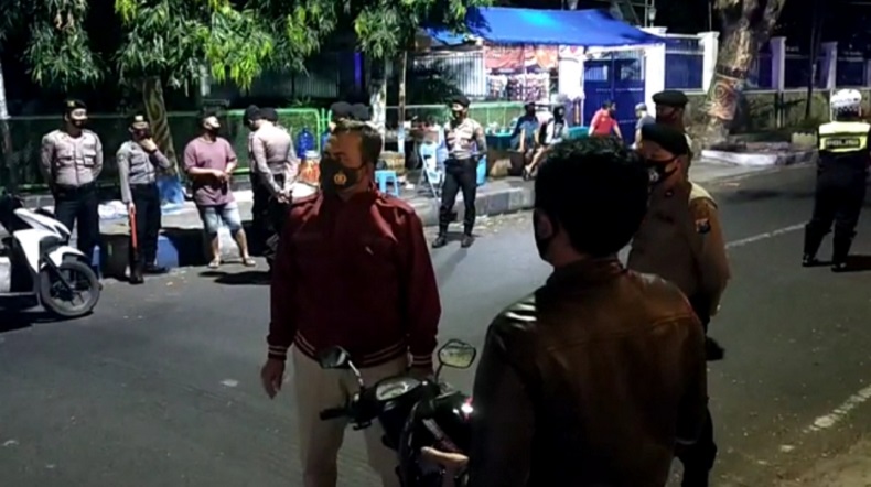 Polisi Bubarkan Aksi Balap Lari Liar Probolinggo dengan Pendekatan Humanis