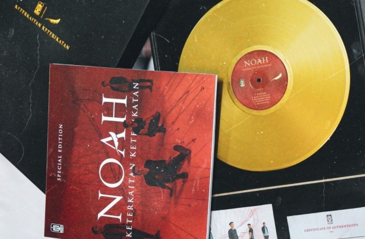 NOAH Lelang Vinyl Emas, Raffi Ahmad Tawar Harga Rp100 Juta