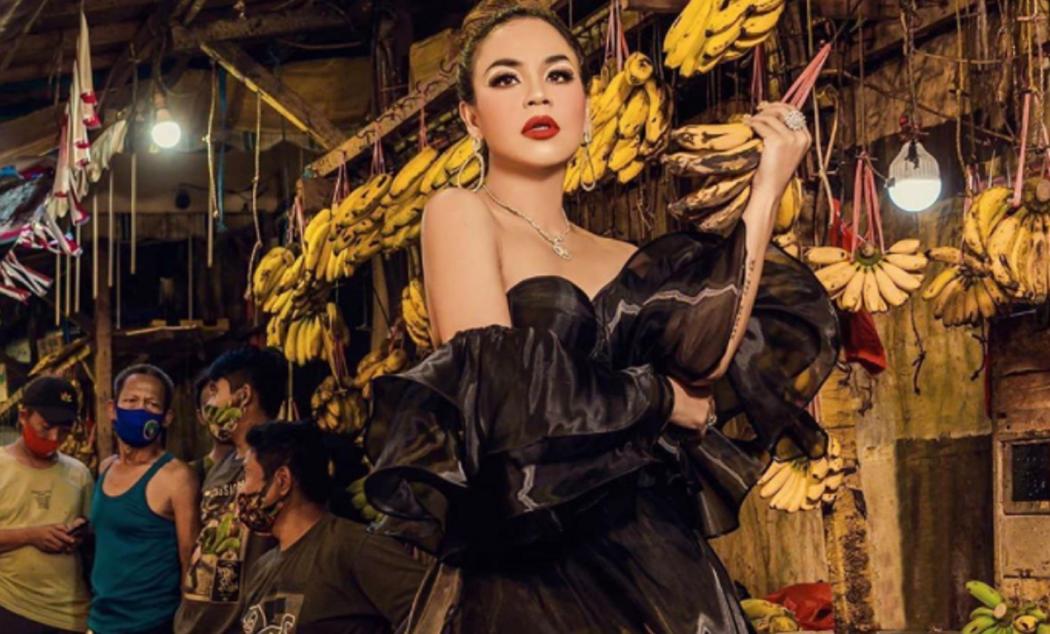 Melaney Ricardo Pakai Gaun Rp1 Miliar ke Pasar Glodok, Happy Salma: Juwara, Kamu Kece